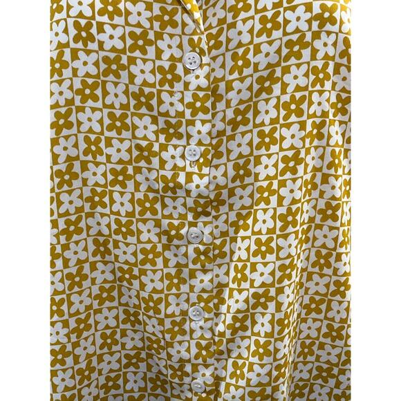 Modcloth Womens Yellow and White Floral Short Sleeve Button Down Shirt Size XL - Picture 3 of 10